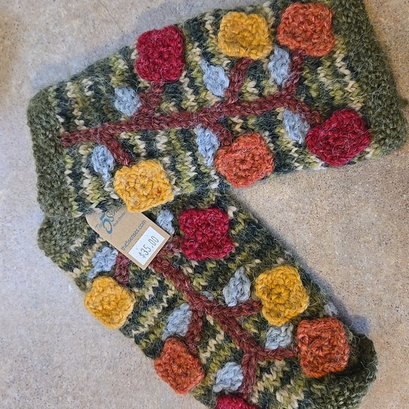 The 5 Senses Accessories - NWT The 5 Senses Hand-Knit Fingerless Gloves